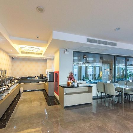 Arista Hotel Ubon Ubon Ratchathani Exterior photo
