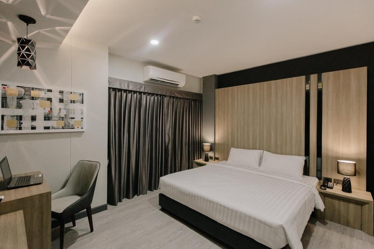 Arista Hotel Ubon Ubon Ratchathani Exterior photo