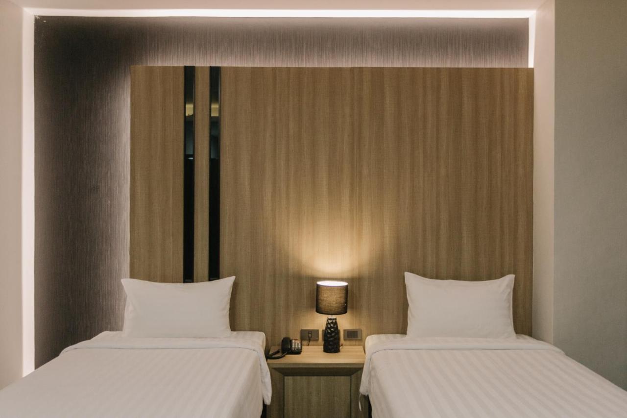 Arista Hotel Ubon Ubon Ratchathani Exterior photo