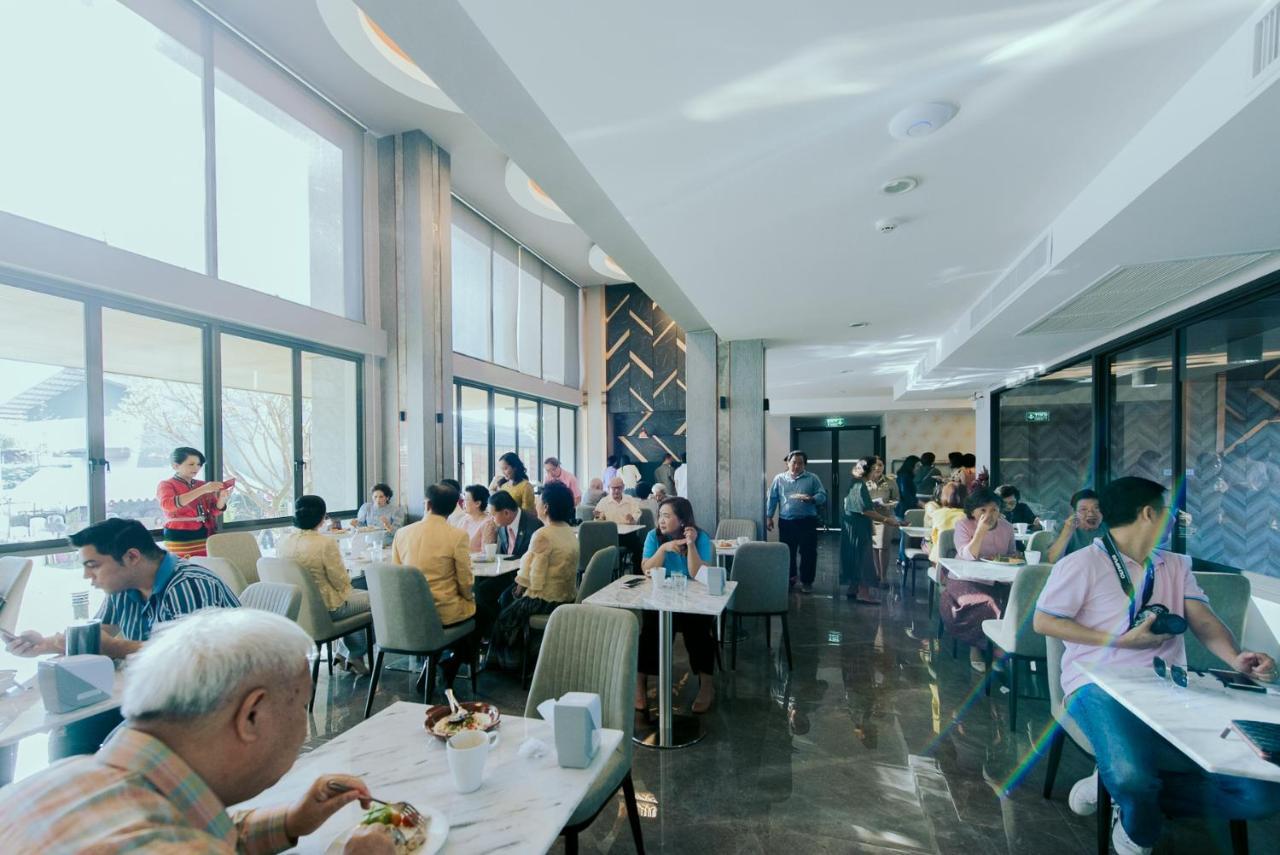 Arista Hotel Ubon Ubon Ratchathani Exterior photo